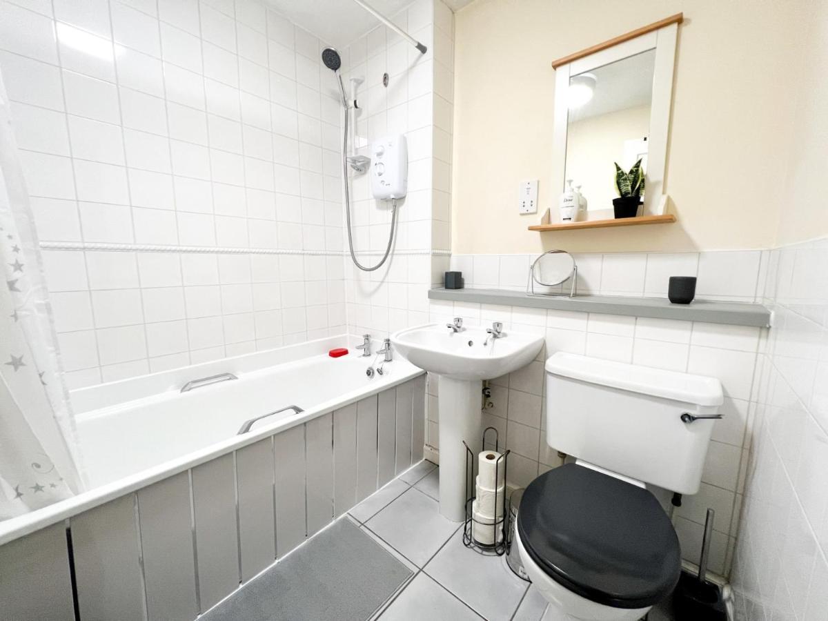 2 Bedroom - River Clyde Home - Parking 글라스고 외부 사진
